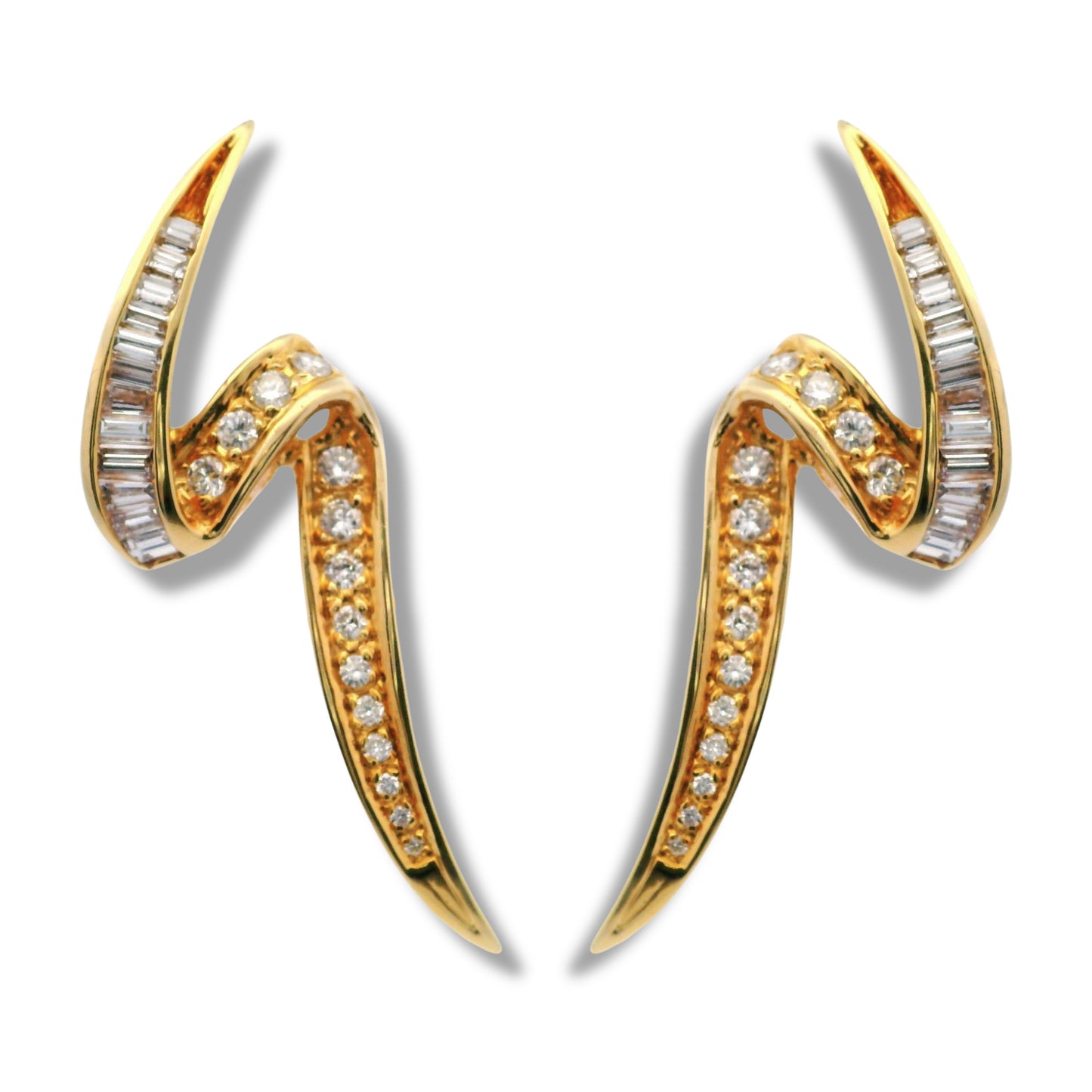 Boucles d'oreilles courbées accentuées en or jaune 14 carats