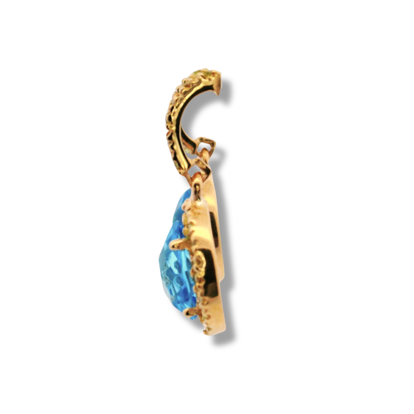 Boucles d'oreilles en or jaune 14 carats avec pierres précieuses bleues