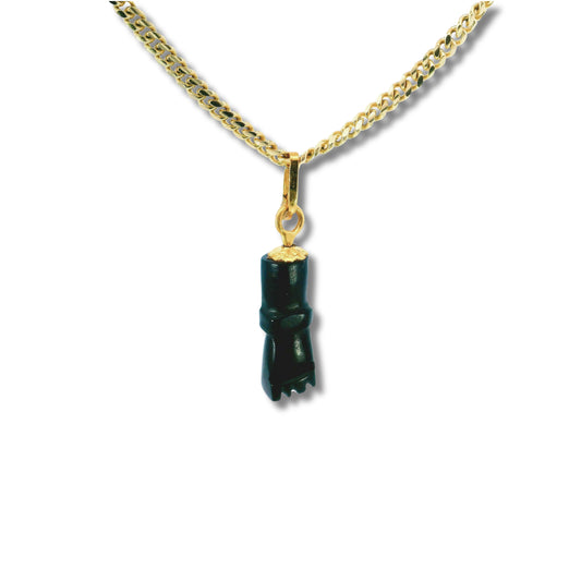 Pendentif petit poing en or jaune 14 carats Azabache