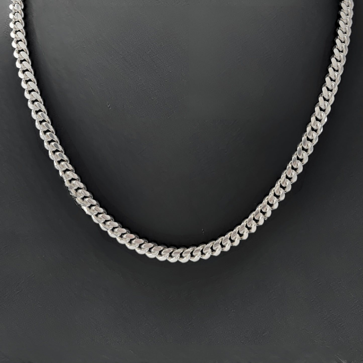 Chaîne à maillons cubains en argent sterling de 20 po