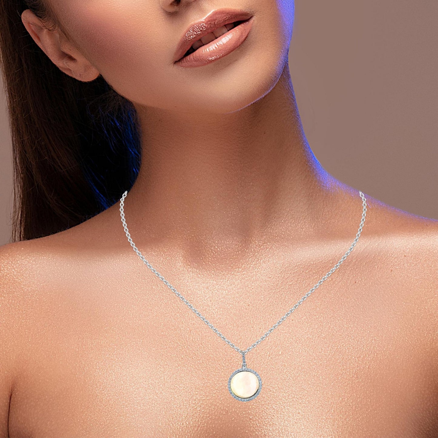 Pendentif photo en or jaune 10 carats avec diamants