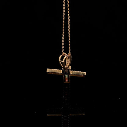 Dije de cruz de bebé en miniatura de oro amarillo de 14 quilates
