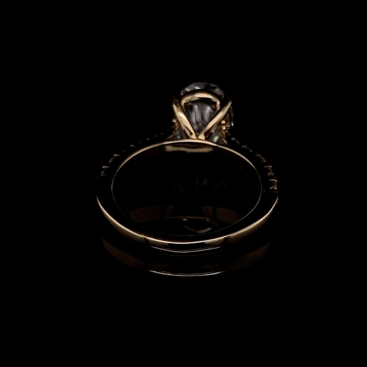 14KT Yellow Gold Oval-Cut Diamond Stone Engagement Ring 2.5 Carat