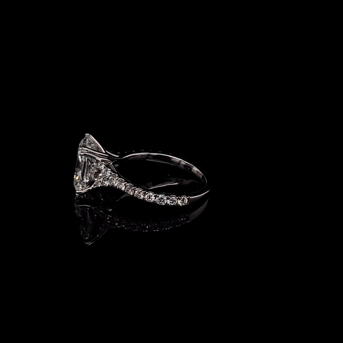 14KT White Gold Radiant-Cut Diamond Stone Engagement Ring 4 Carat