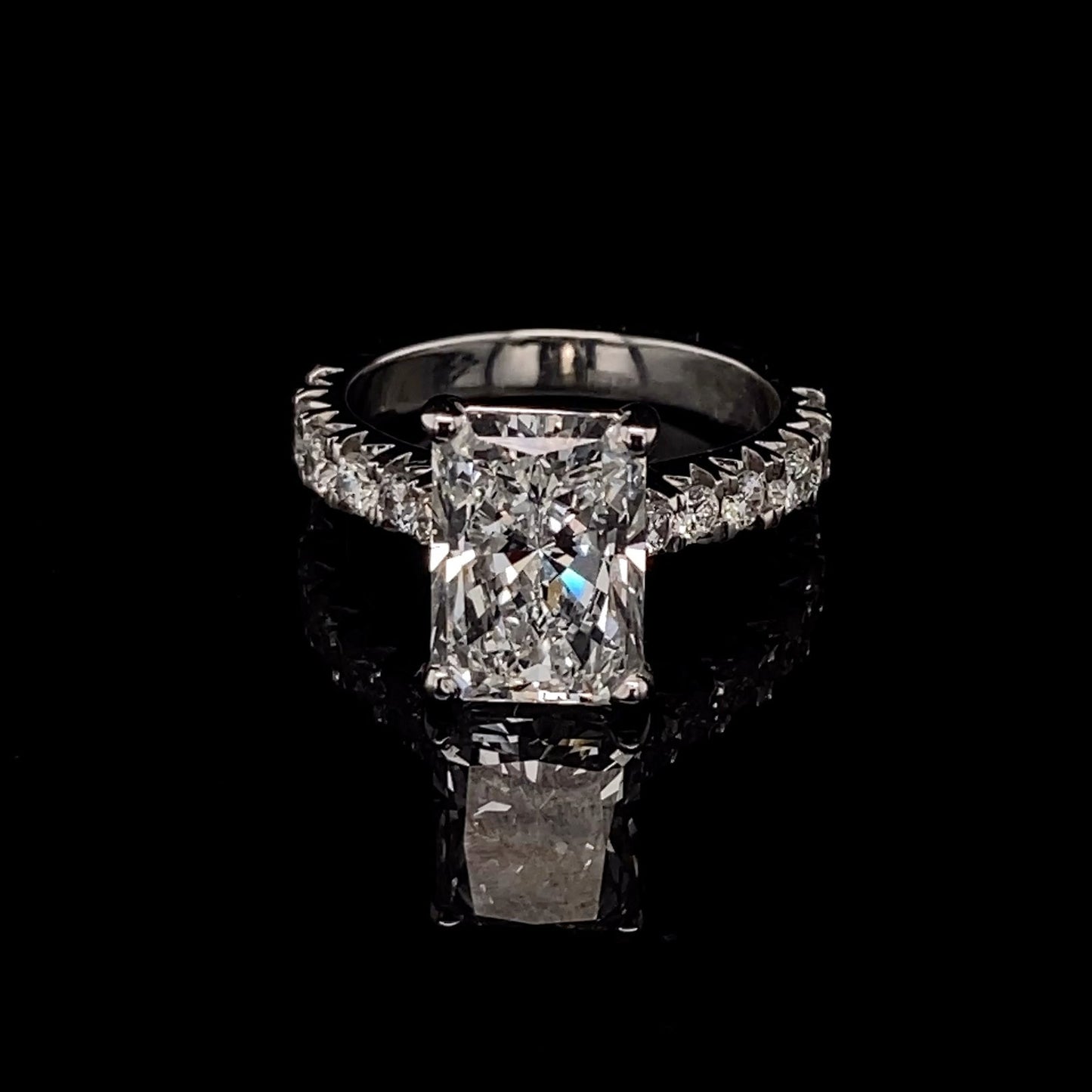 14KT White Gold Radiant-Cut Diamond Stone Engagement Ring 4 Carat