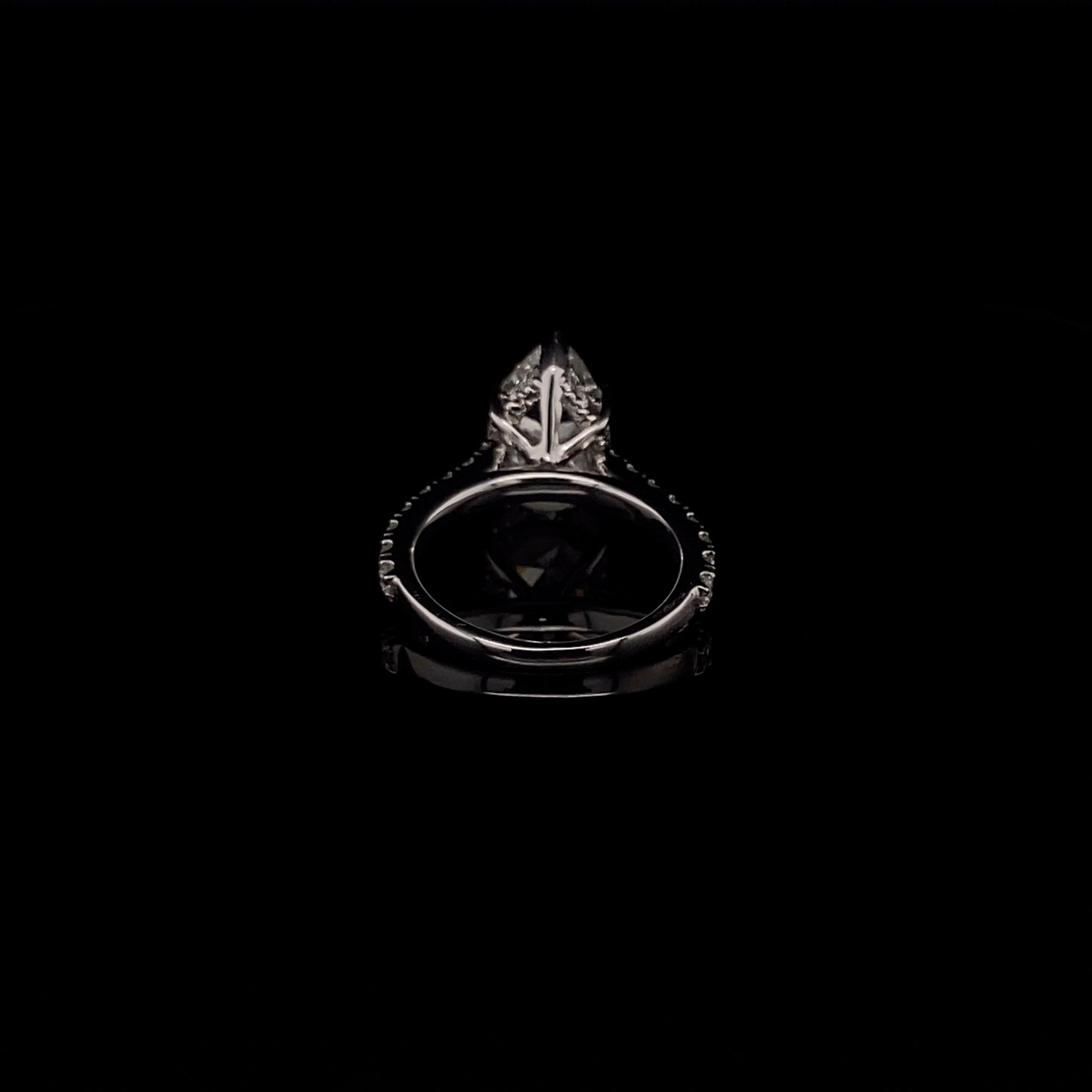 14KT White Gold Pear-Cut Diamond Engagement Ring 4.8 Carat