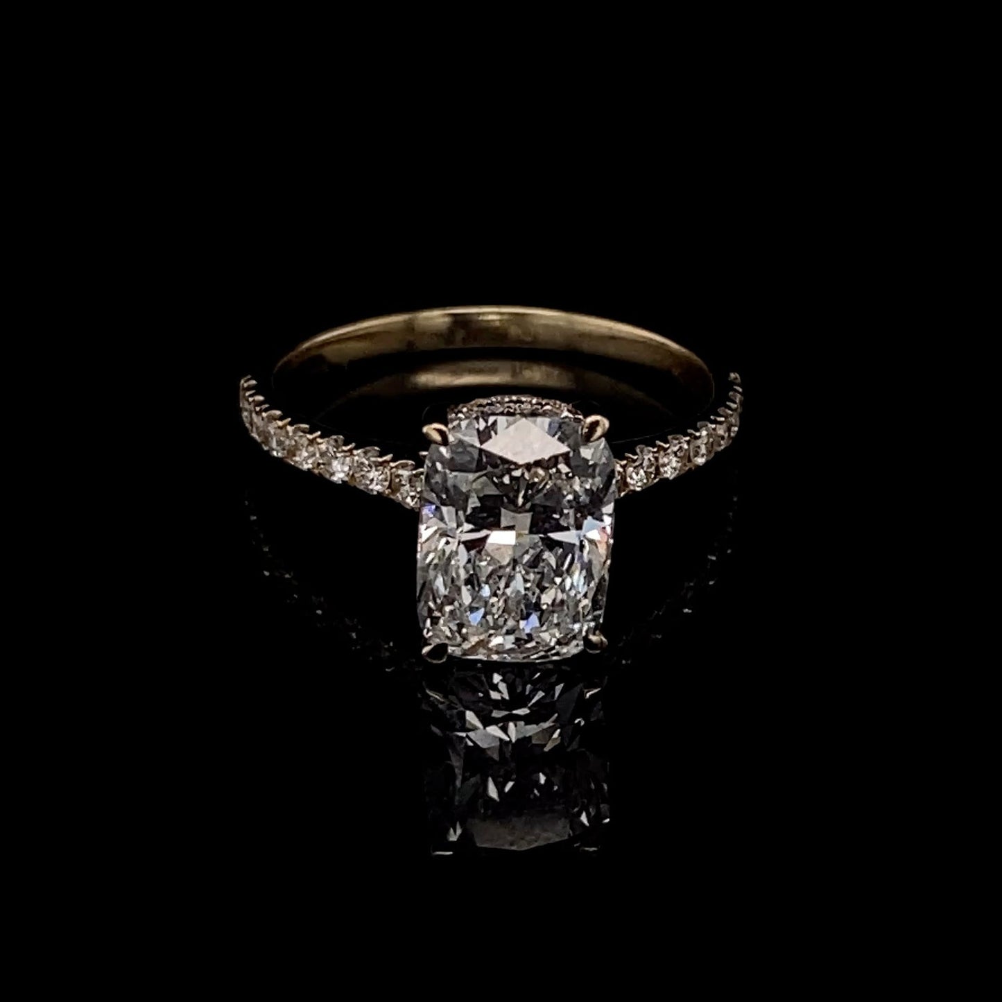 14KT Yellow Gold Radiant-Cut Diamond Engagement Ring 4 Carat