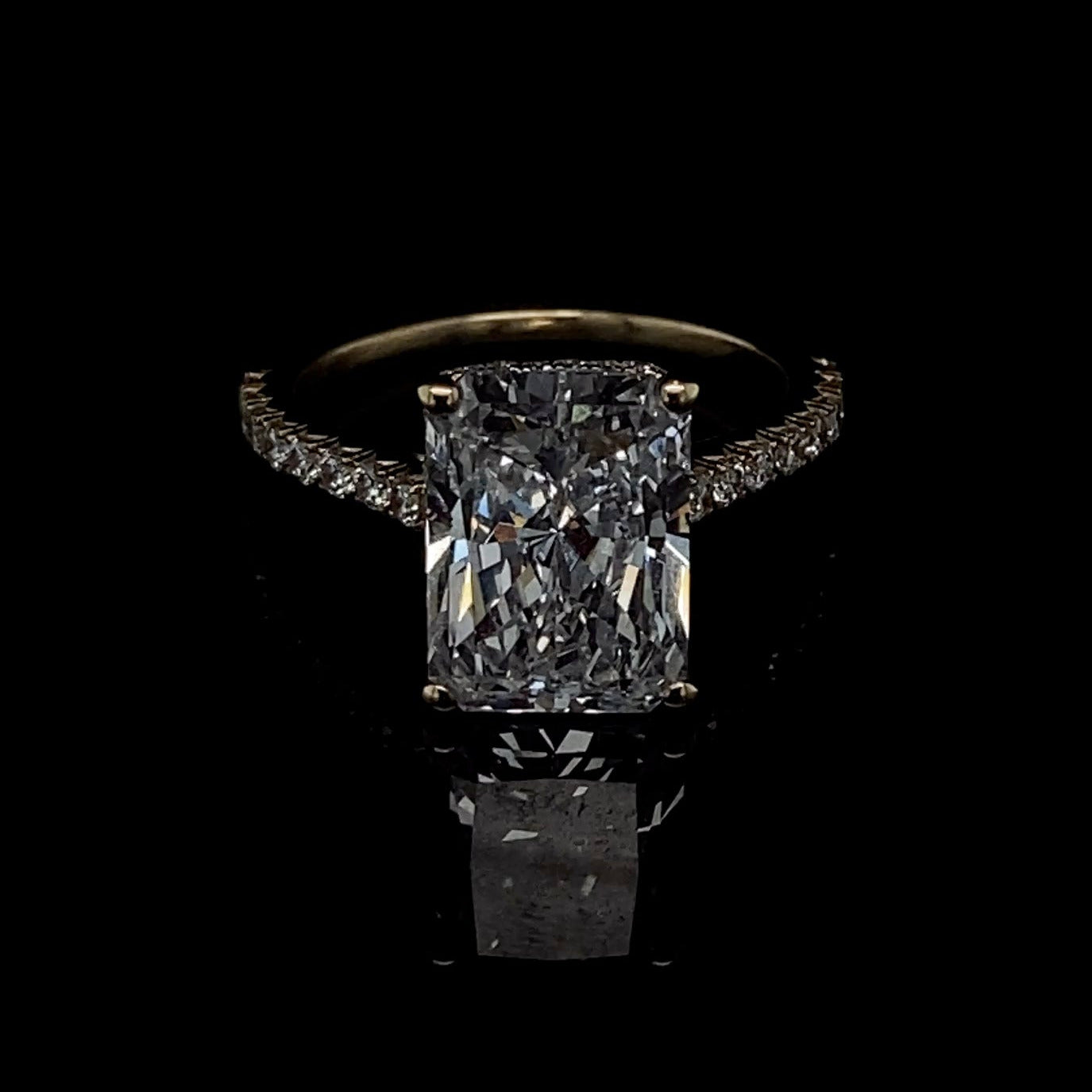 14KT Yellow Gold Radiant-Cut Diamond Engagement Ring 5 Carat