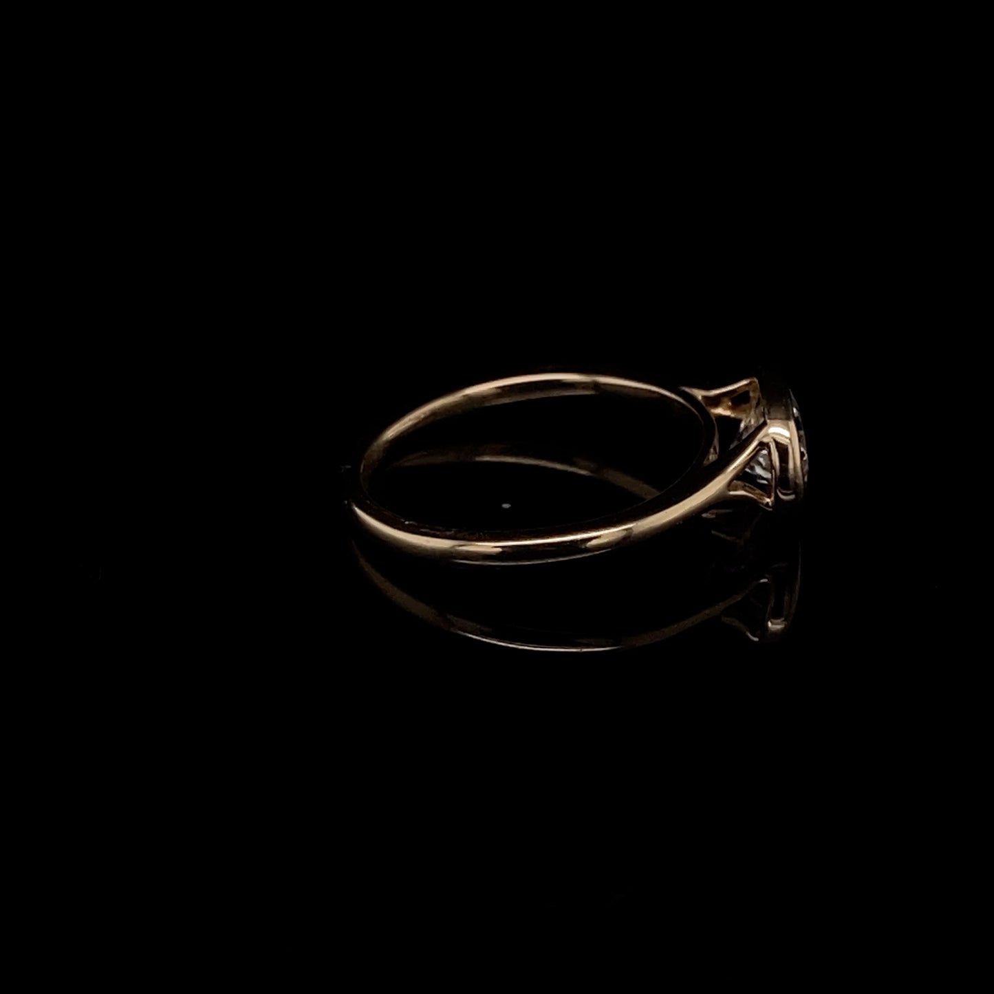 14KT Yellow Gold Pear-Cut Diamond Ring 1.5 Carat