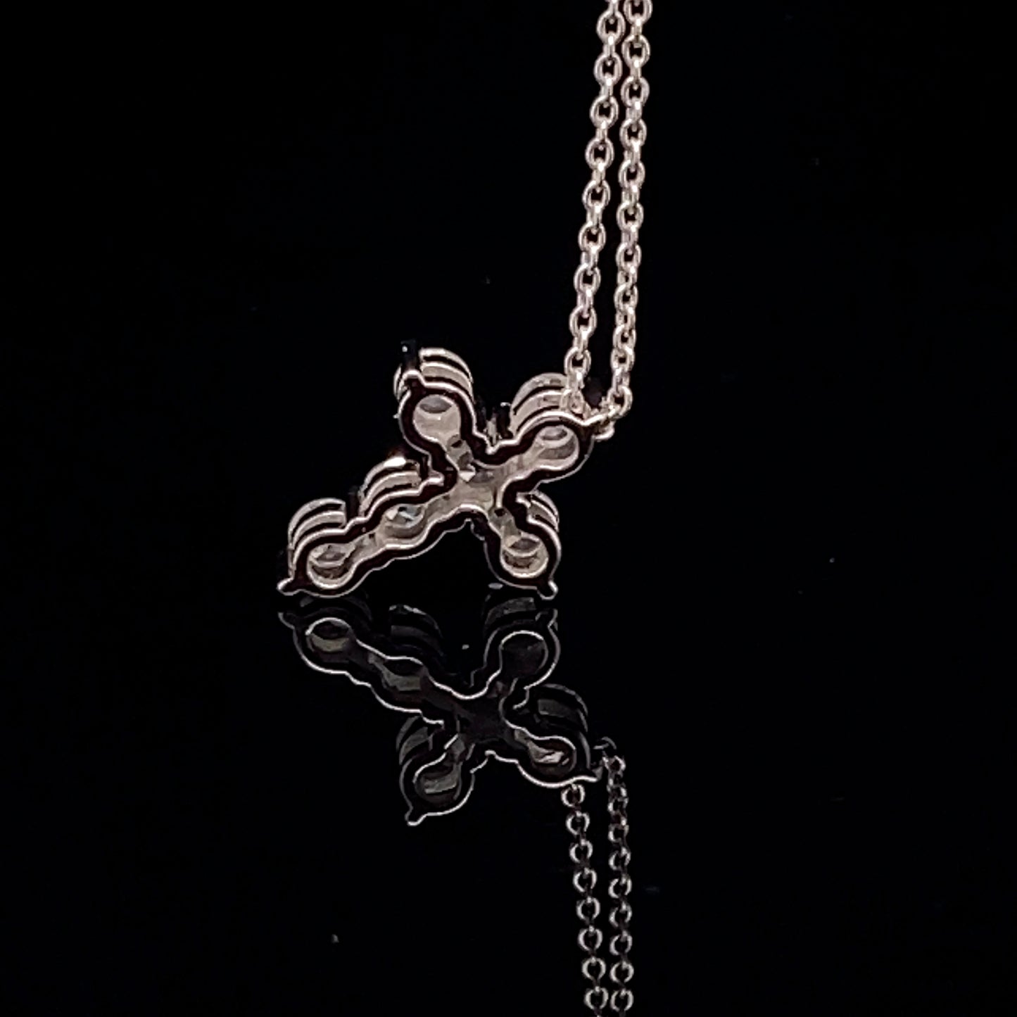 14KT White Gold w Diamonds 0.5 carat Cross Pendant