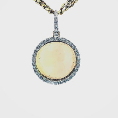 Pendentif photo en or jaune 10 carats avec diamants