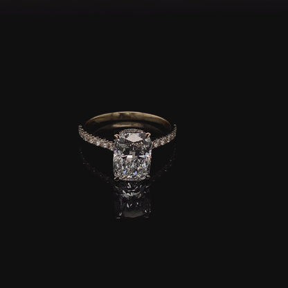 14KT Yellow Gold Radiant-Cut Diamond Engagement Ring 4 Carat