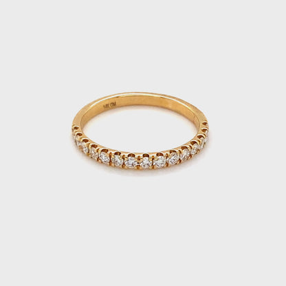 14KT Yellow Gold Cushion-Cut Diamond Engagement Ring 2.5 Carat