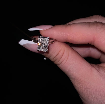 14KT White Gold Radiant-Cut Diamond Stone Engagement Ring 4 Carat