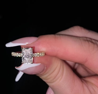 14KT Yellow Gold Radiant-Cut Diamond Engagement Ring 2.4 carat