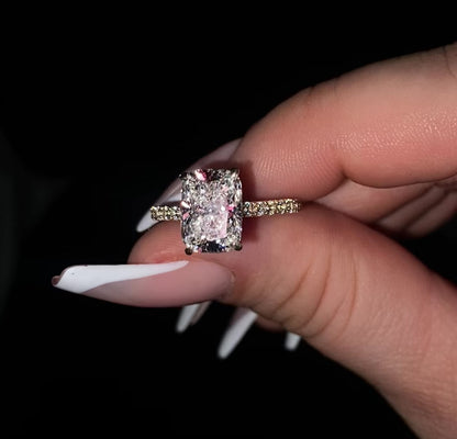 14KT Yellow Gold Radiant-Cut Diamond Engagement Ring 4 Carat