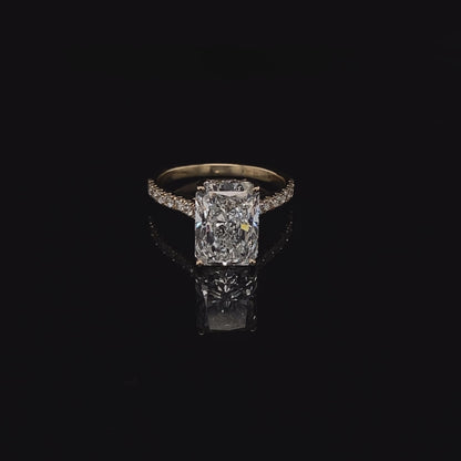 14KT Yellow Gold Cushion-Cut Diamond Engagement Ring 2.5 Carat