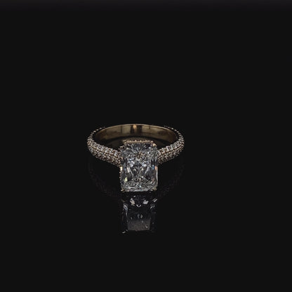 14KT Yellow Gold Radiant-Cut Diamond Engagement Ring 3.9 Carat