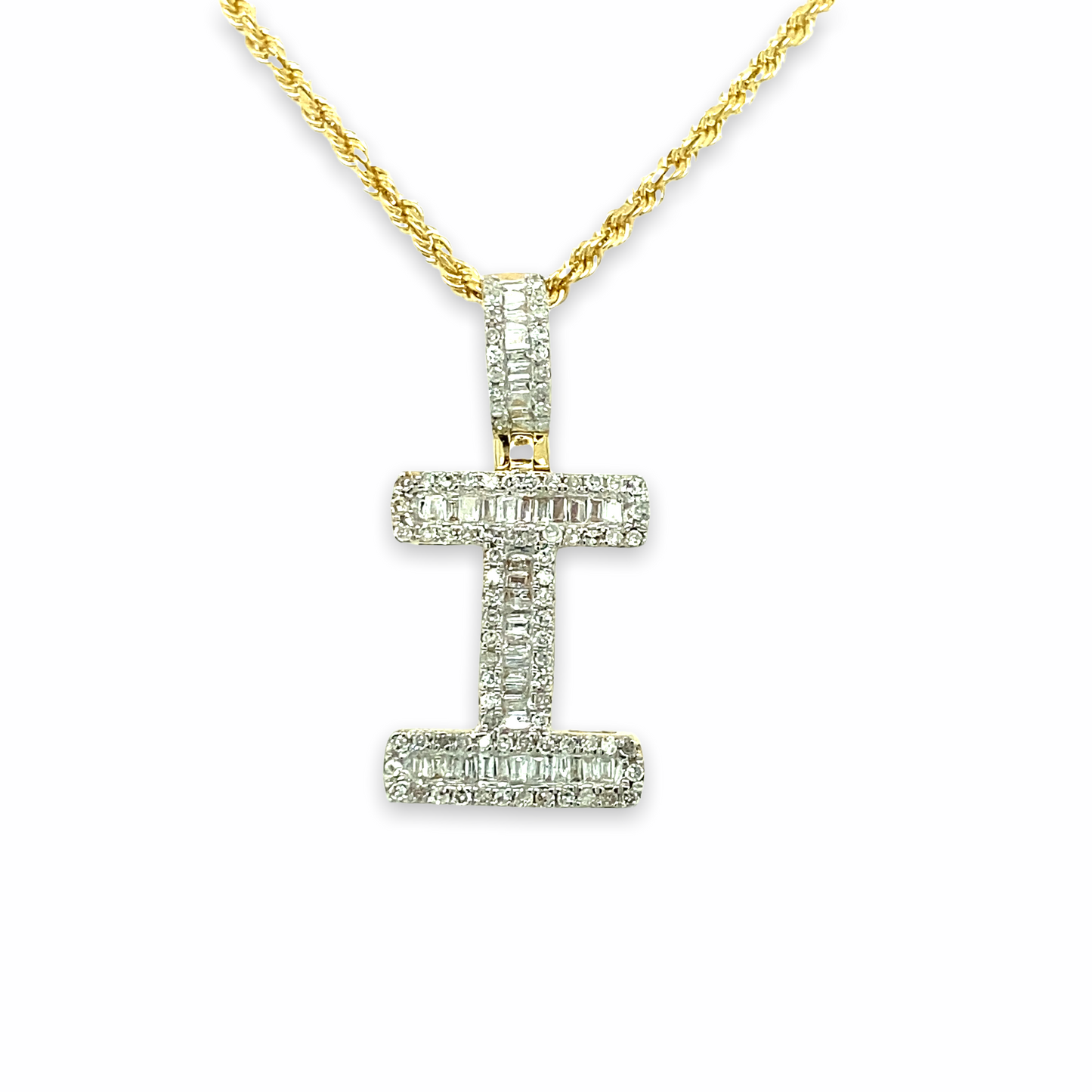 Pendentif lettres en or 10 carats et diamants