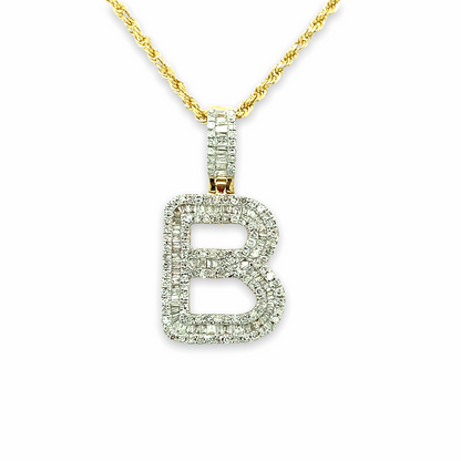 Pendentif lettres en or 10 carats et diamants