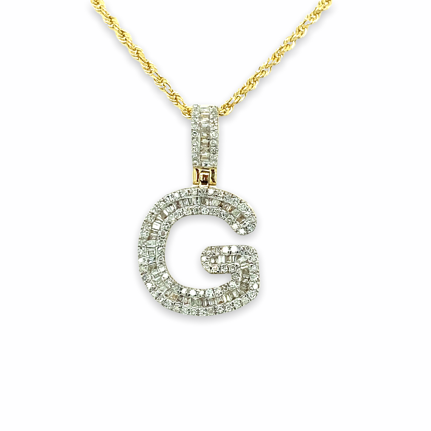 Pendentif lettres en or 10 carats et diamants
