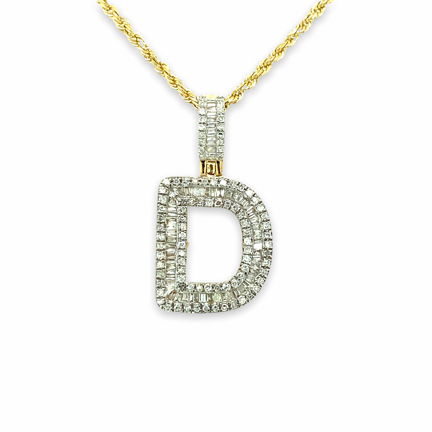 Pendentif lettres en or 10 carats et diamants