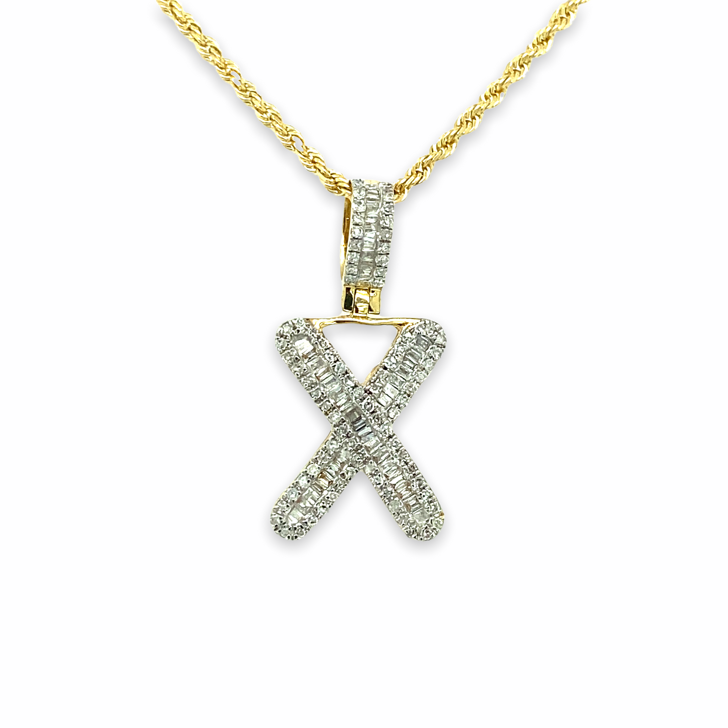 Pendentif lettres en or 10 carats et diamants